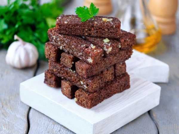 Гренки с чесночным соусом 100гр